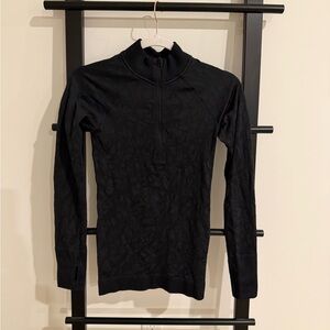Lululemon Restless 1/2 zip Black Size 4